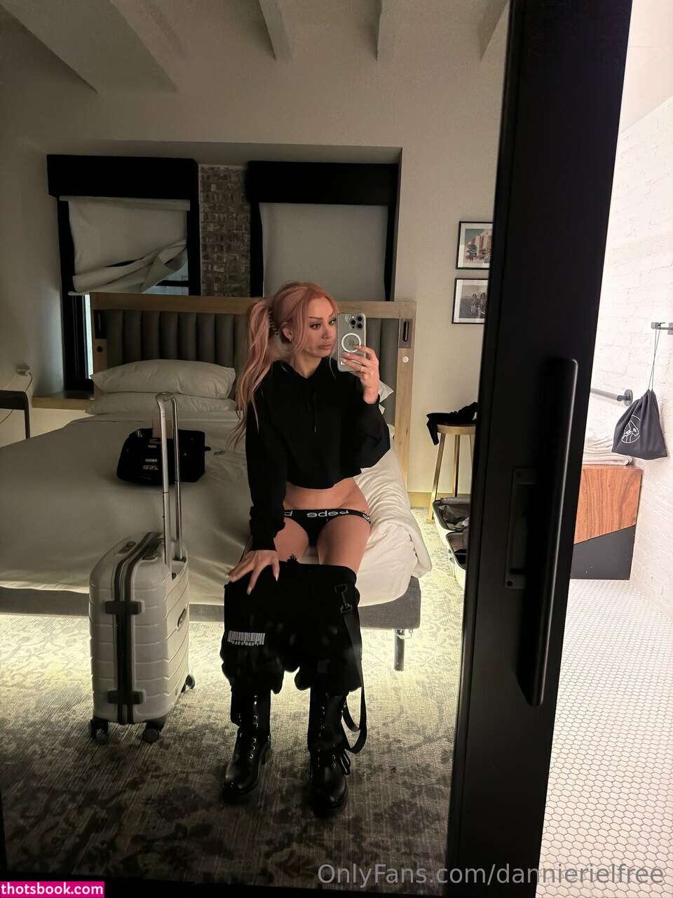 Dannie Riel Photo #87