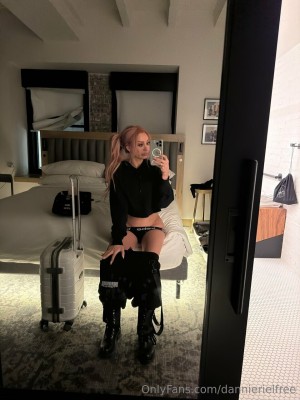 Dannie Riel Photo #87