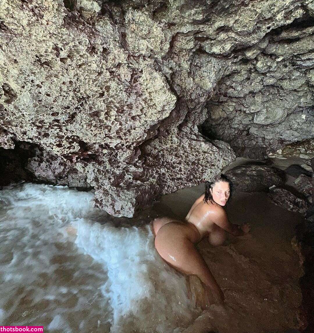 Milada Moore Photo #174