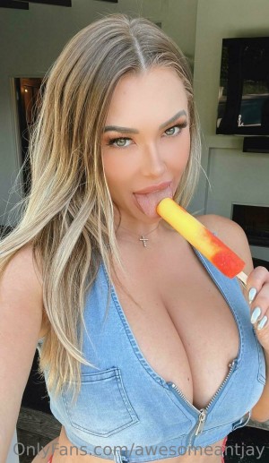 Antje Utgaard Photo #32