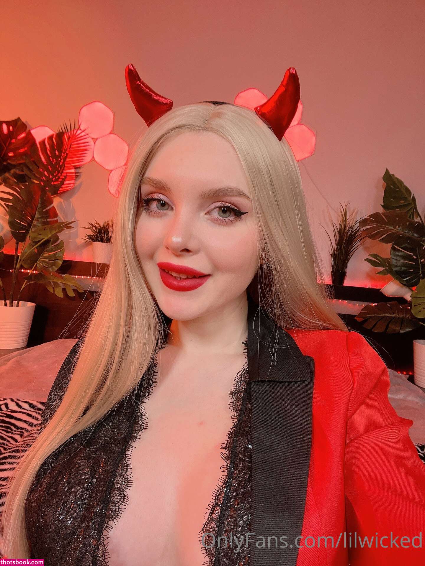 Littlewicked Photo #194