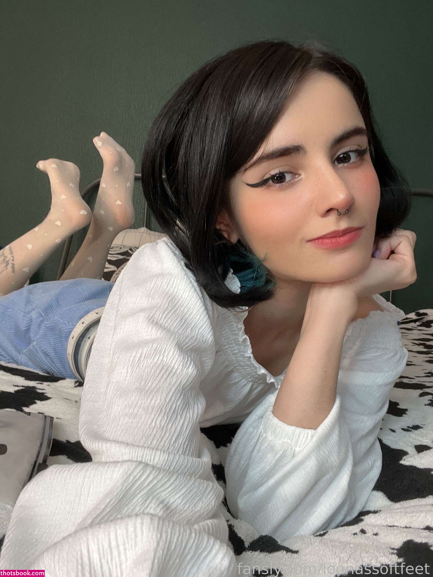 Loonassoftfeet Photo #59