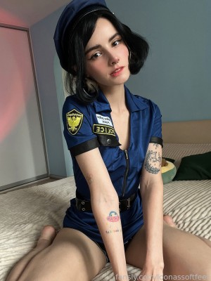 Loonassoftfeet Photo #79