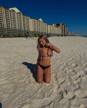 ath3nalyn33 Photo #40