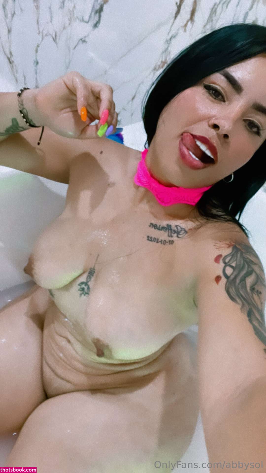 Nasly Solanyi Photo #45