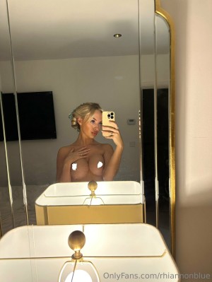 Rhiannon Blue Photo #360