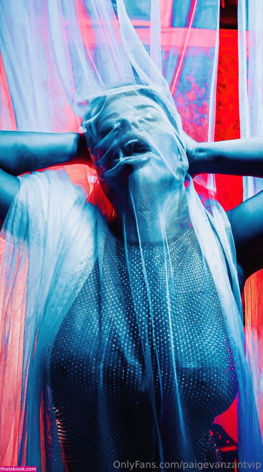 Paige Vanzant Photo #784