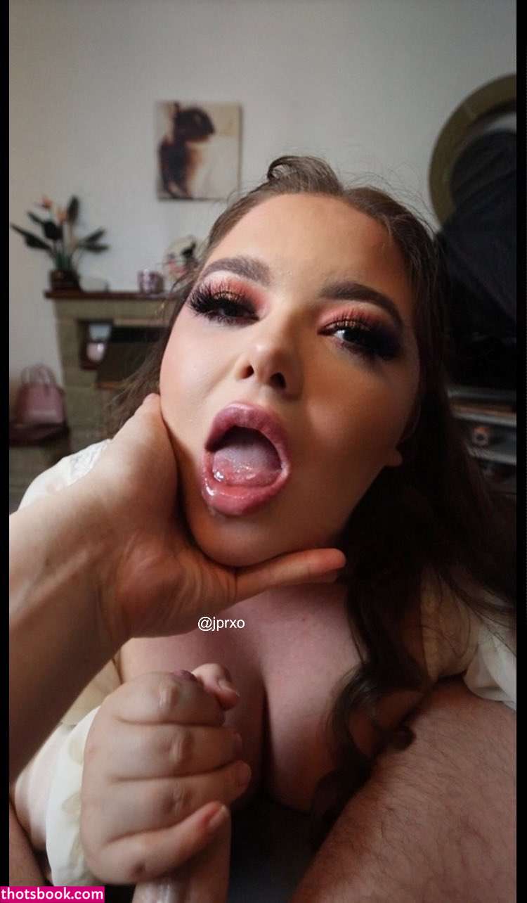 Jenny Rayson Photo #14