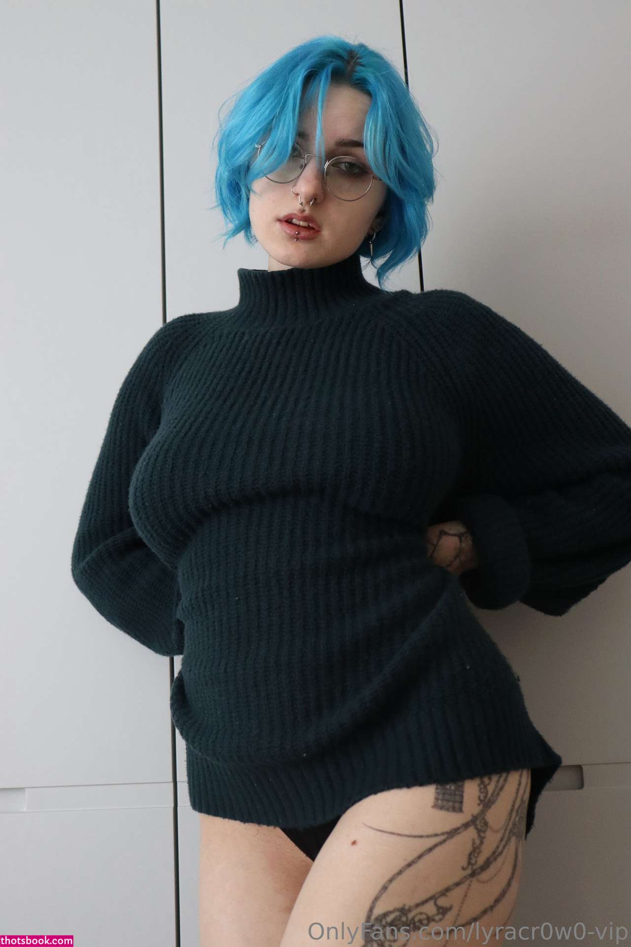 Lyra Crow Photo #423