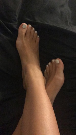 Naomi Woods Photo #133