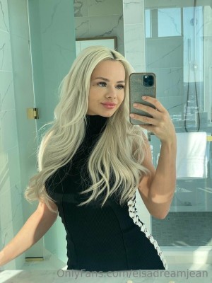 Elsa Jean Photo #381