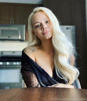 Elsa Jean Photo #509