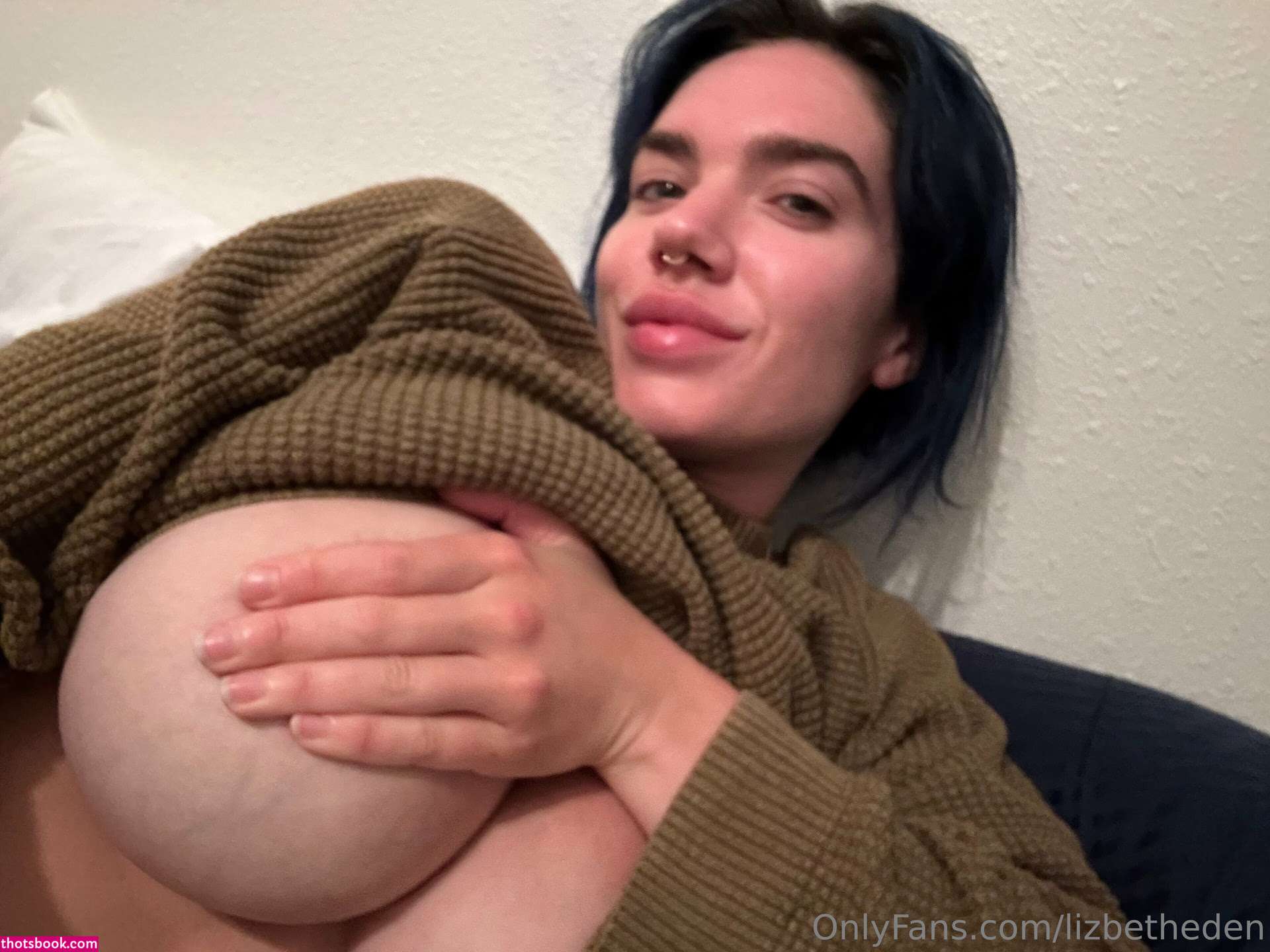 Lizbeth Eden Photo #101