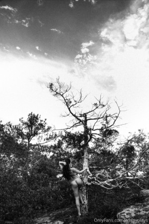 Emily Rinaudo Photo #259