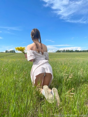 Tinyangelx Photo #13