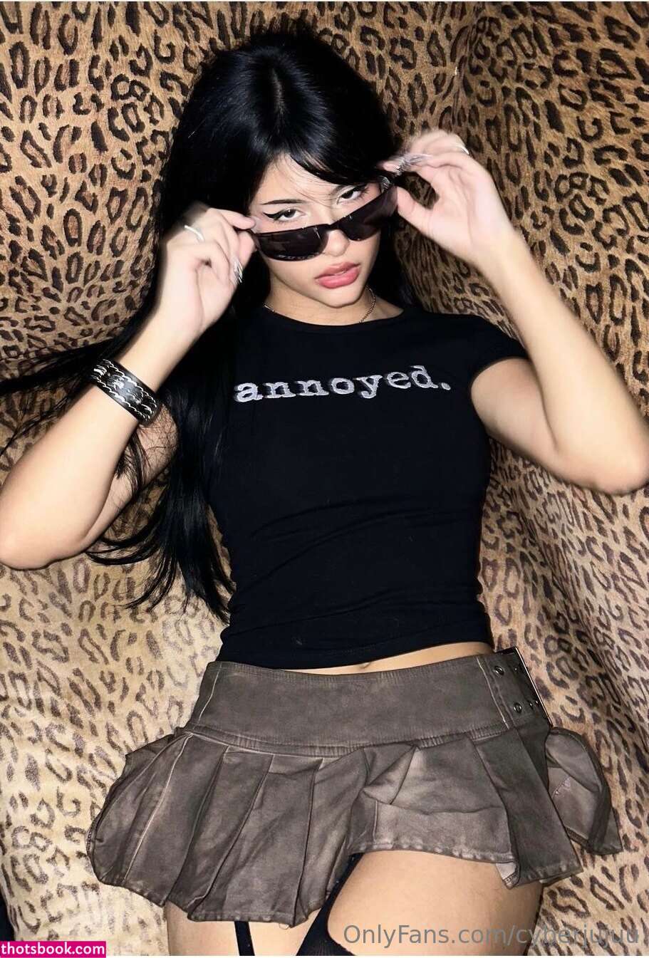 Cyberjuju Photo #196