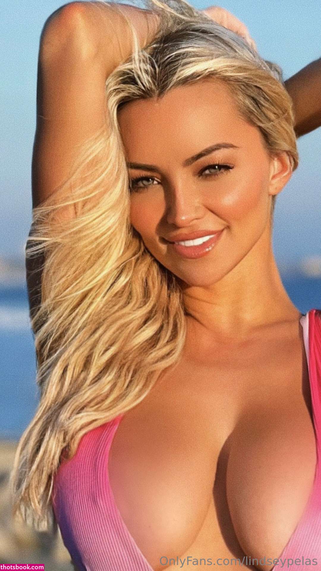 Lindsey Pelas Photo #955