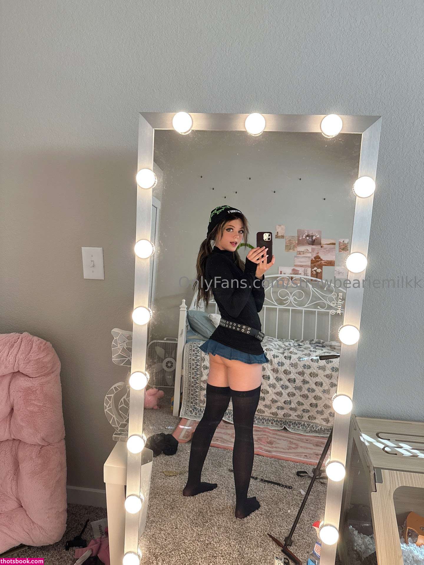 Strawbeariemilkk Photo #138