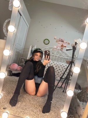 Strawbeariemilkk Photo #134