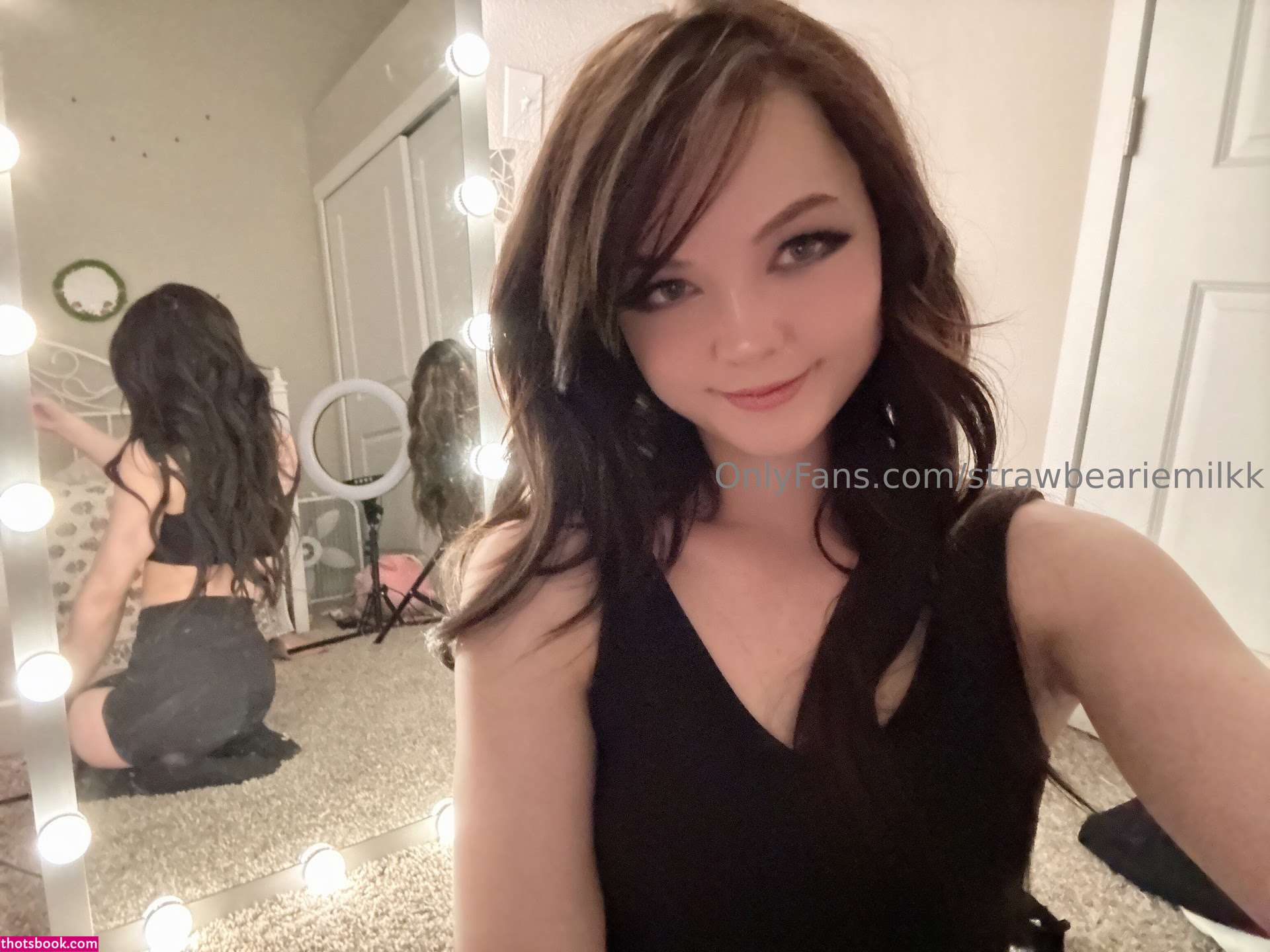 Strawbeariemilkk Photo #164