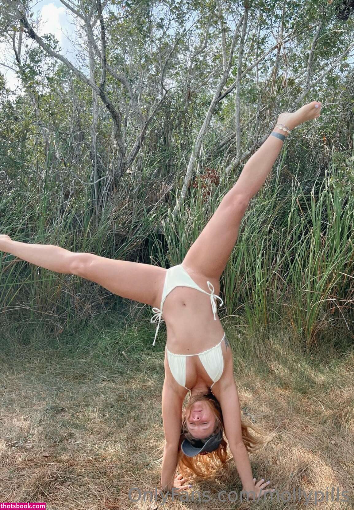 Molly Pills Photo #63