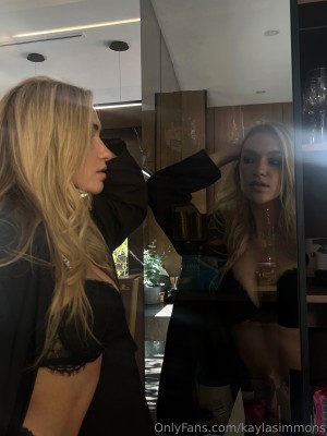 Kayla Simmons Photo #224