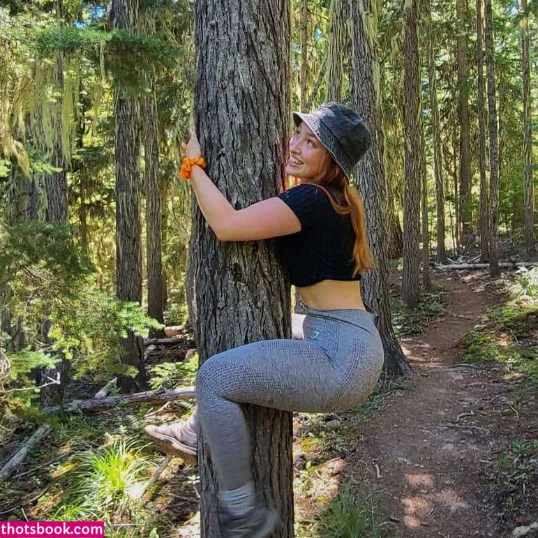 Lady Noire Photo #18