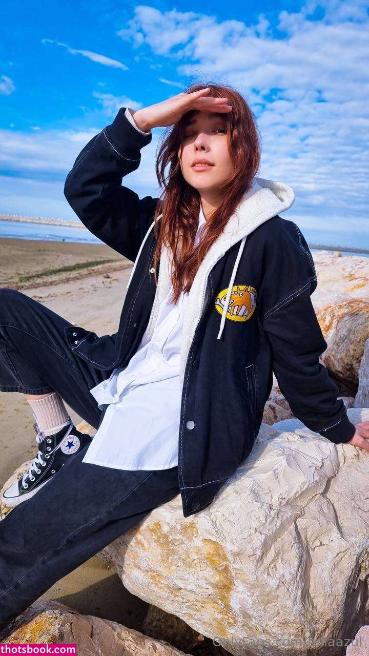 Mila Azul Photo #1053