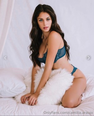 Camilla Araujo Photo #6