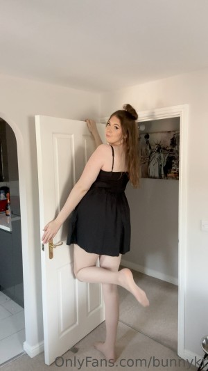 Katie Woolls Video #111