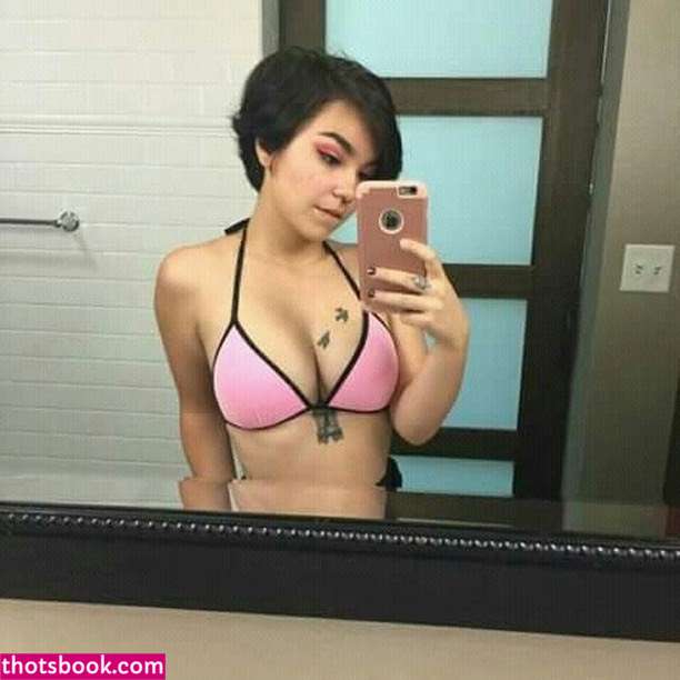 Ultraviolet Darling Photo #15