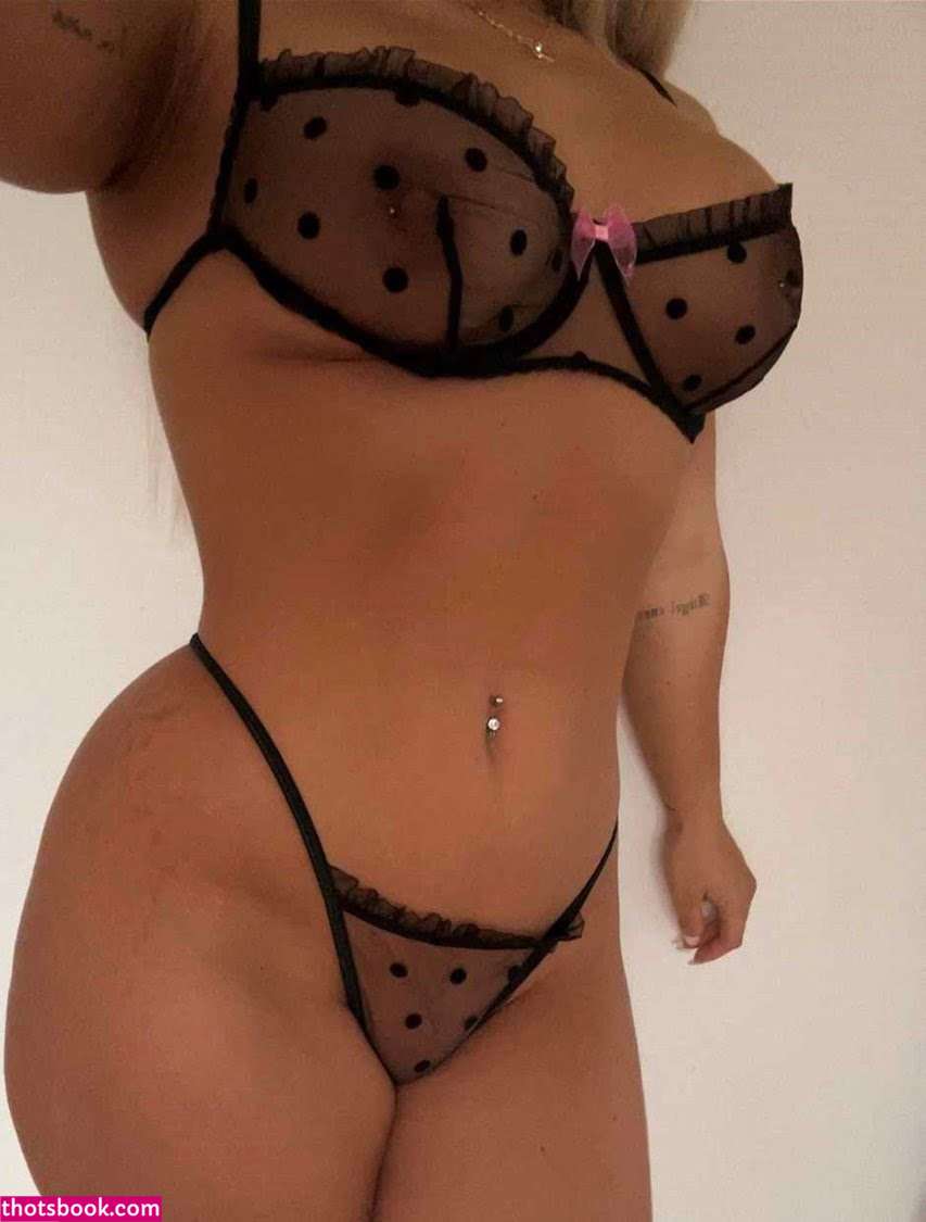 Jolie Becker Photo #22