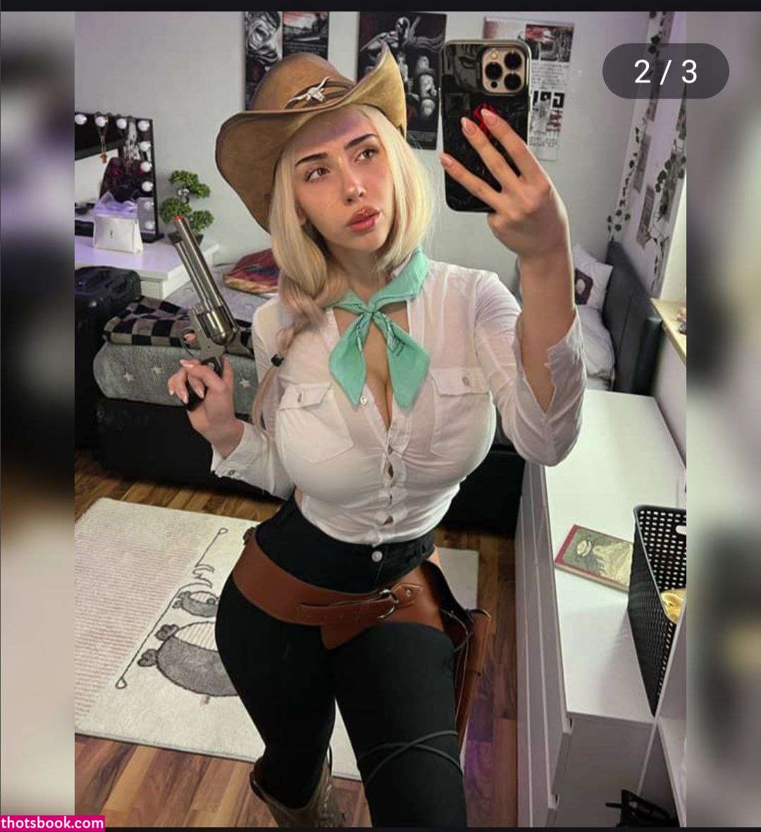 Elisa Denisee Photo #23