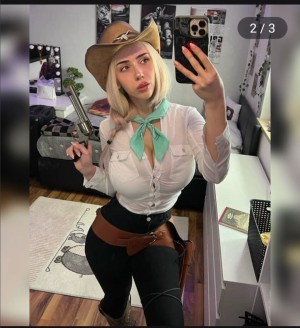 Elisa Denisee Photo #23