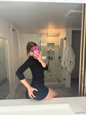 Sophie Mudd Photo #1084