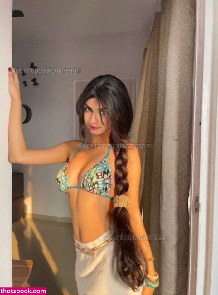 Aishwarya Harishankar Photo #17