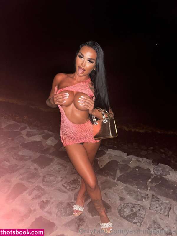 Yasmin Gribbon Photo #12