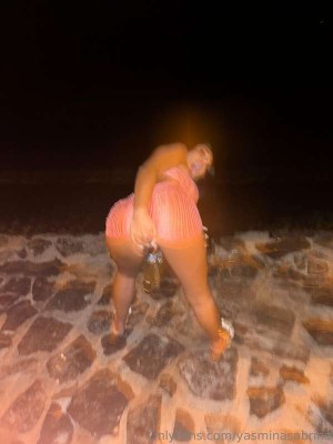 Yasmin Gribbon Photo #7