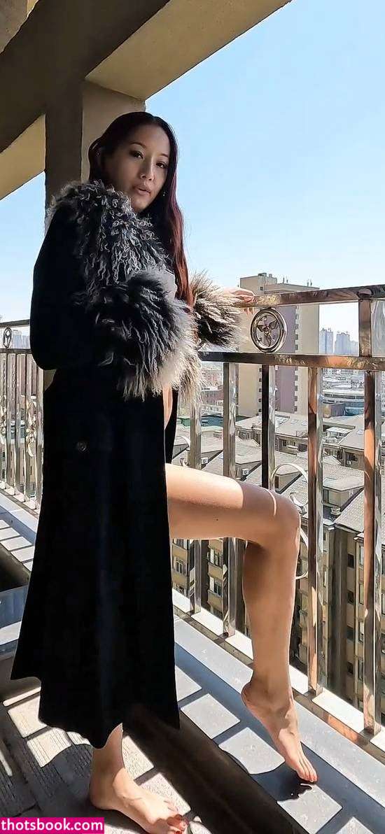 Alessandra Liu Photo #7