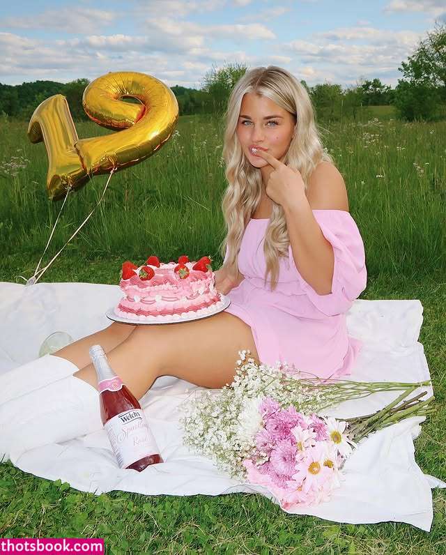 Baylee Cornell Photo #6