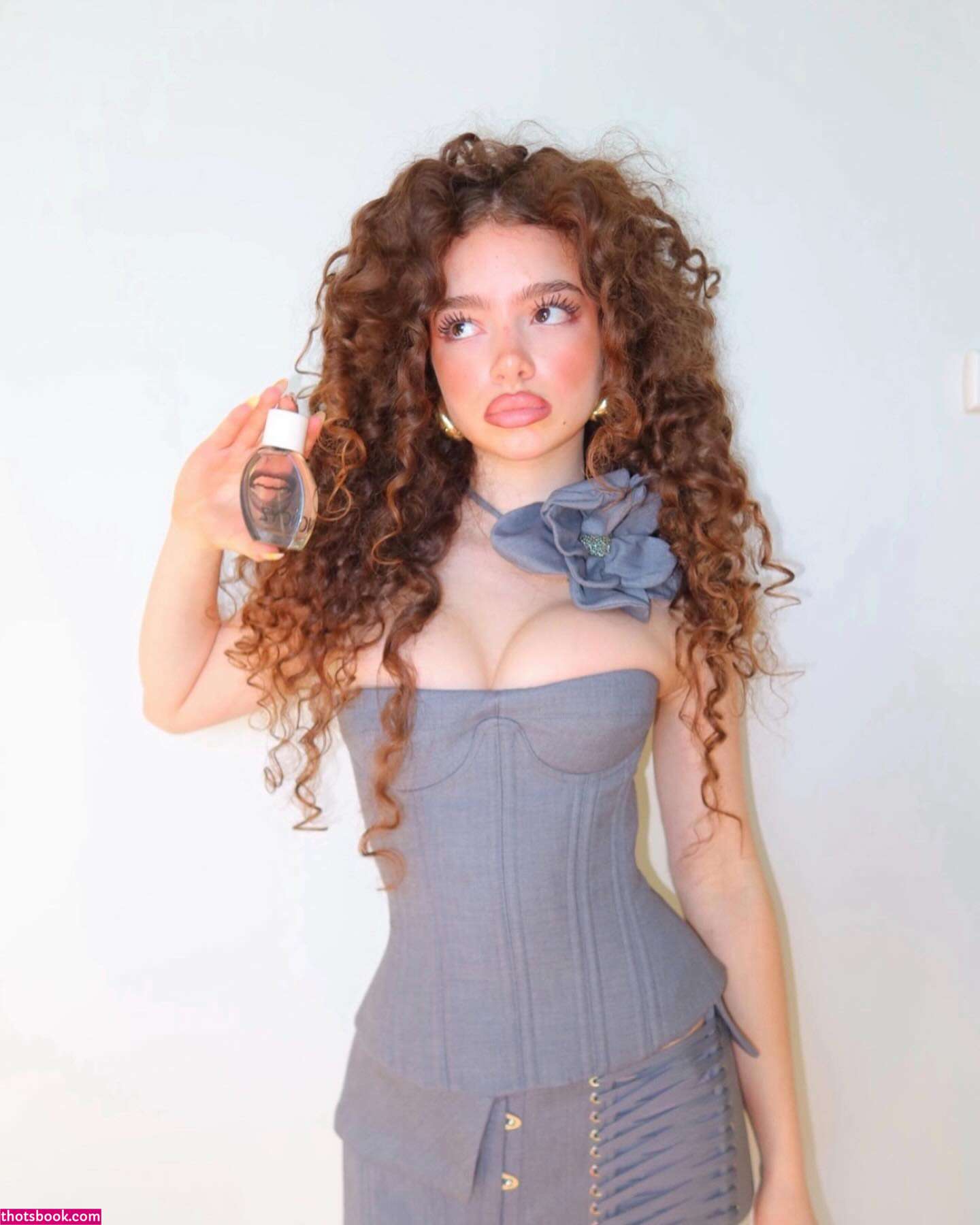 Demitra Kalogeras Photo #6