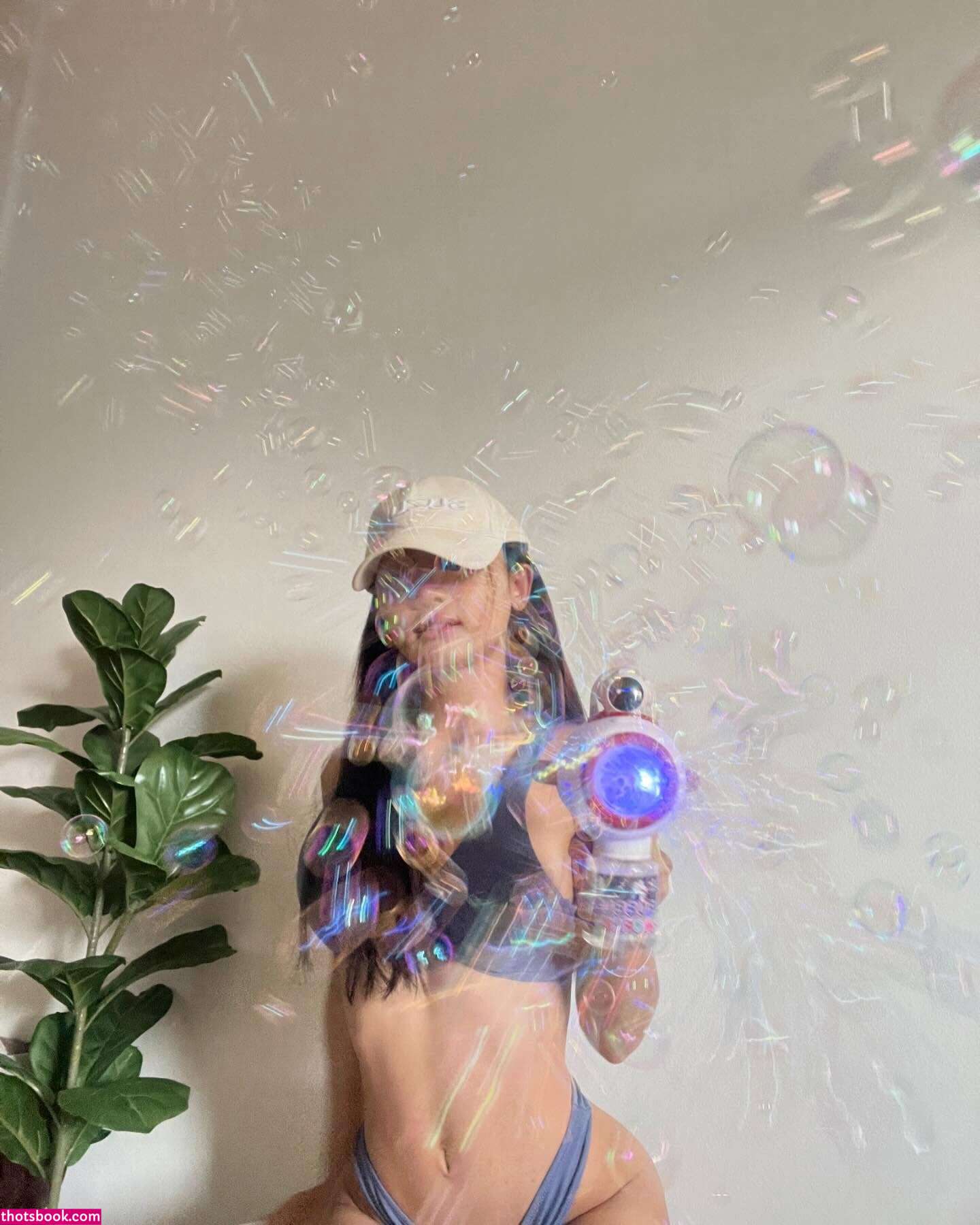 Prapatsorn Theethatburee Photo #30