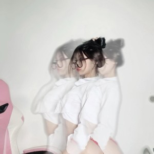 Prapatsorn Theethatburee Photo #22