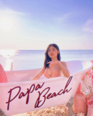 Prapatsorn Theethatburee Photo #44