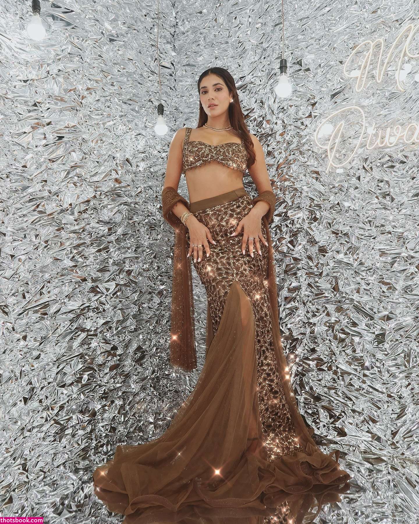 Radhika Seth Photo #6