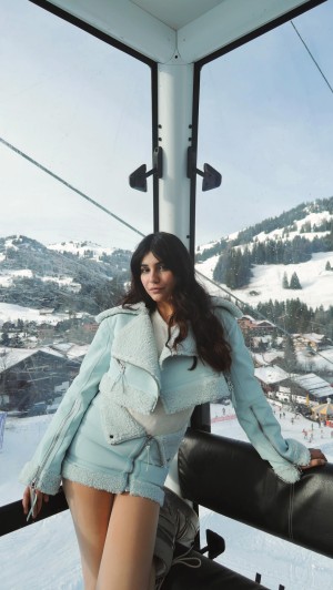 Radhika Seth Photo #25