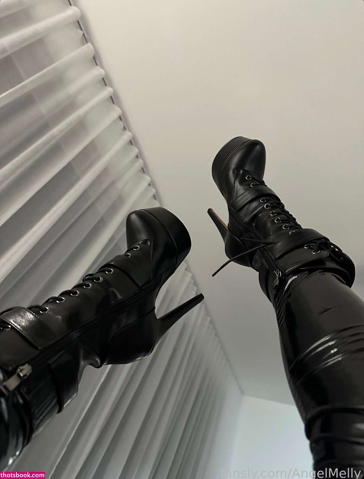 Angelmelly Photo #226