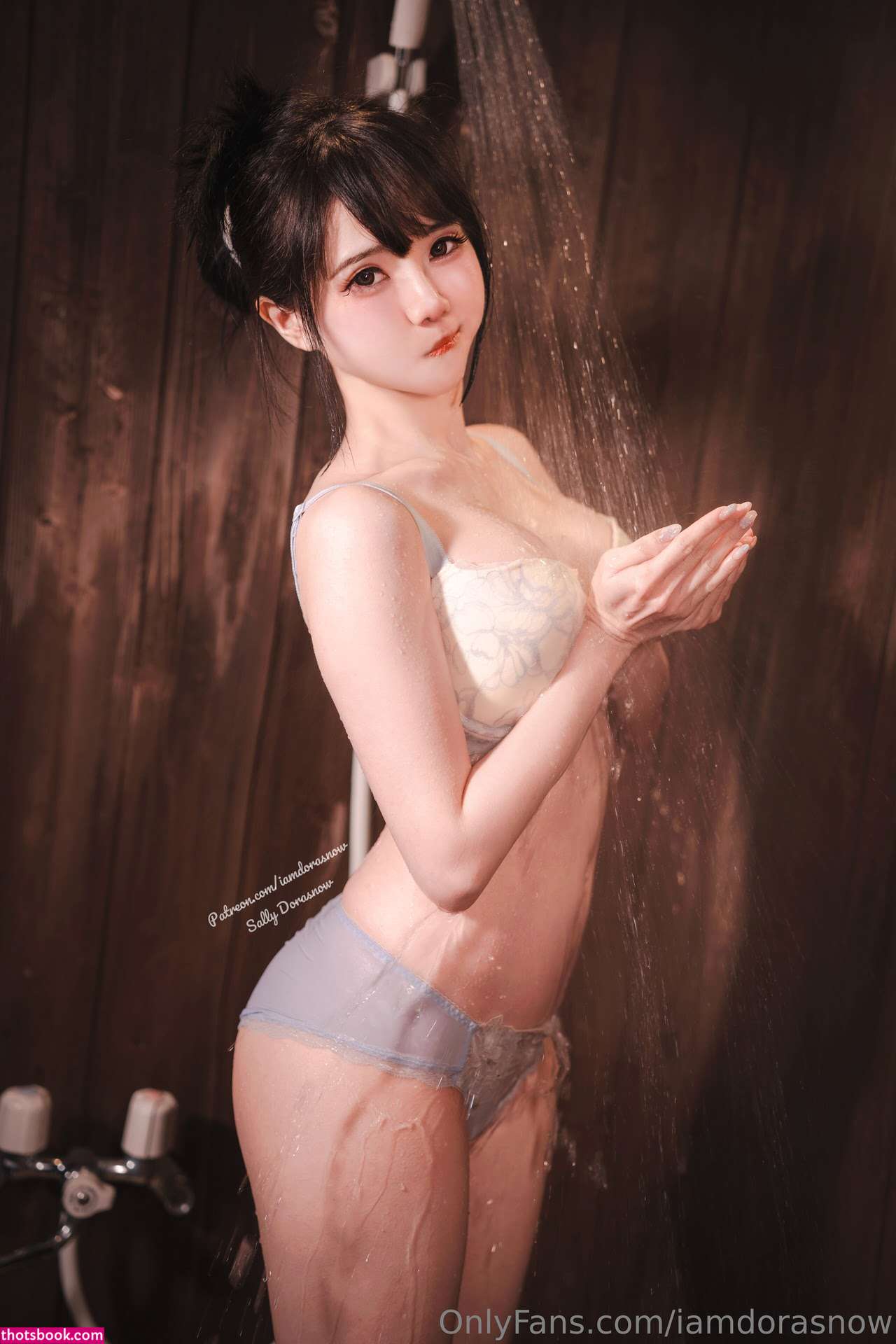 Sally Dorasnow Photo #324