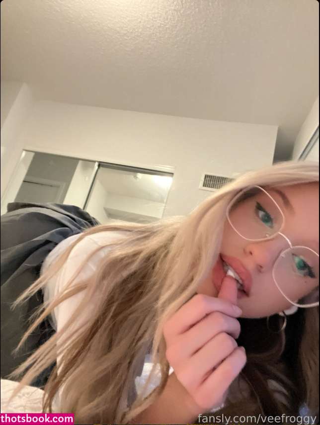 veefroggy Photo #677