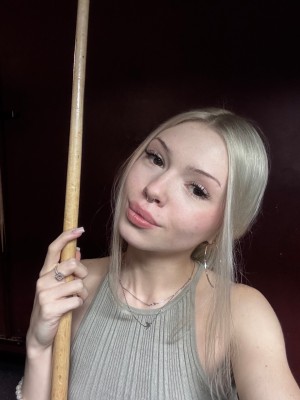 Mia Bluebird Photo #4